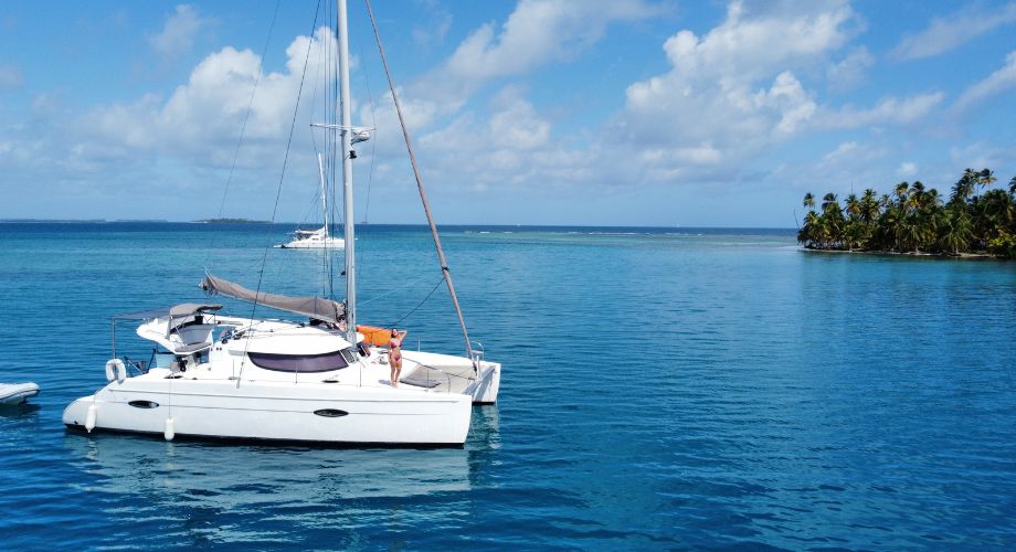 alquiler de catamarán en San Blas